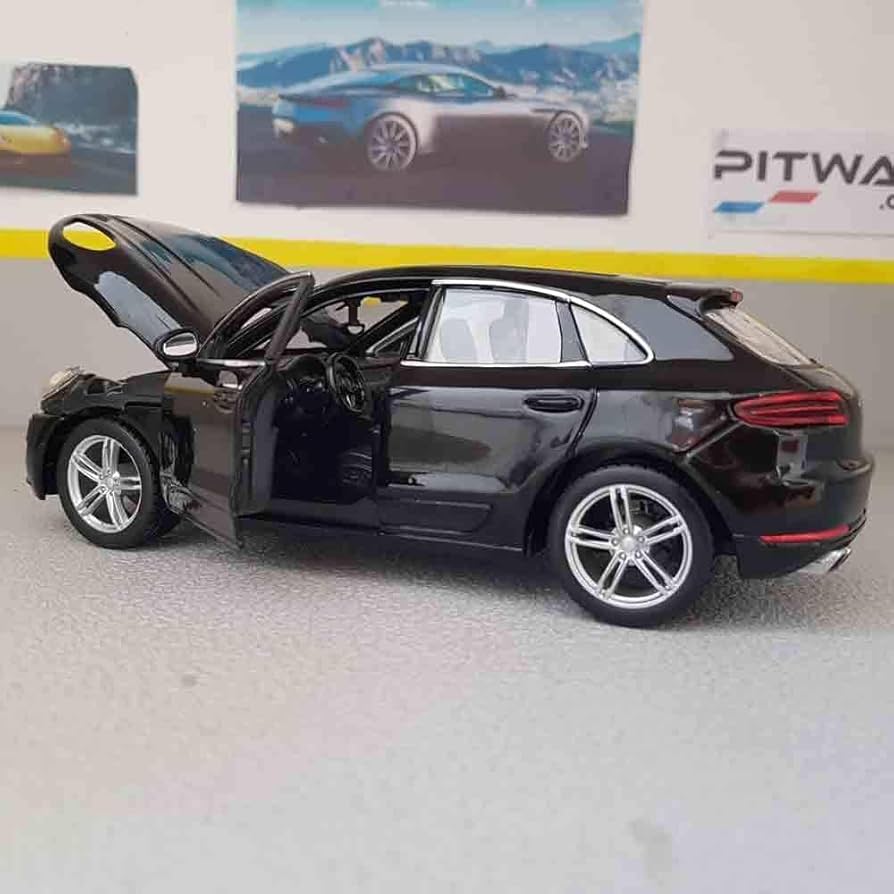 Porsche Macan Turbo ミニカー ブラック Bburago Porsche Macan Turbo 1:24 Diecast Toy Model Car Black